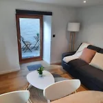 Holiday home Bulle En Maisonnette De Charme *